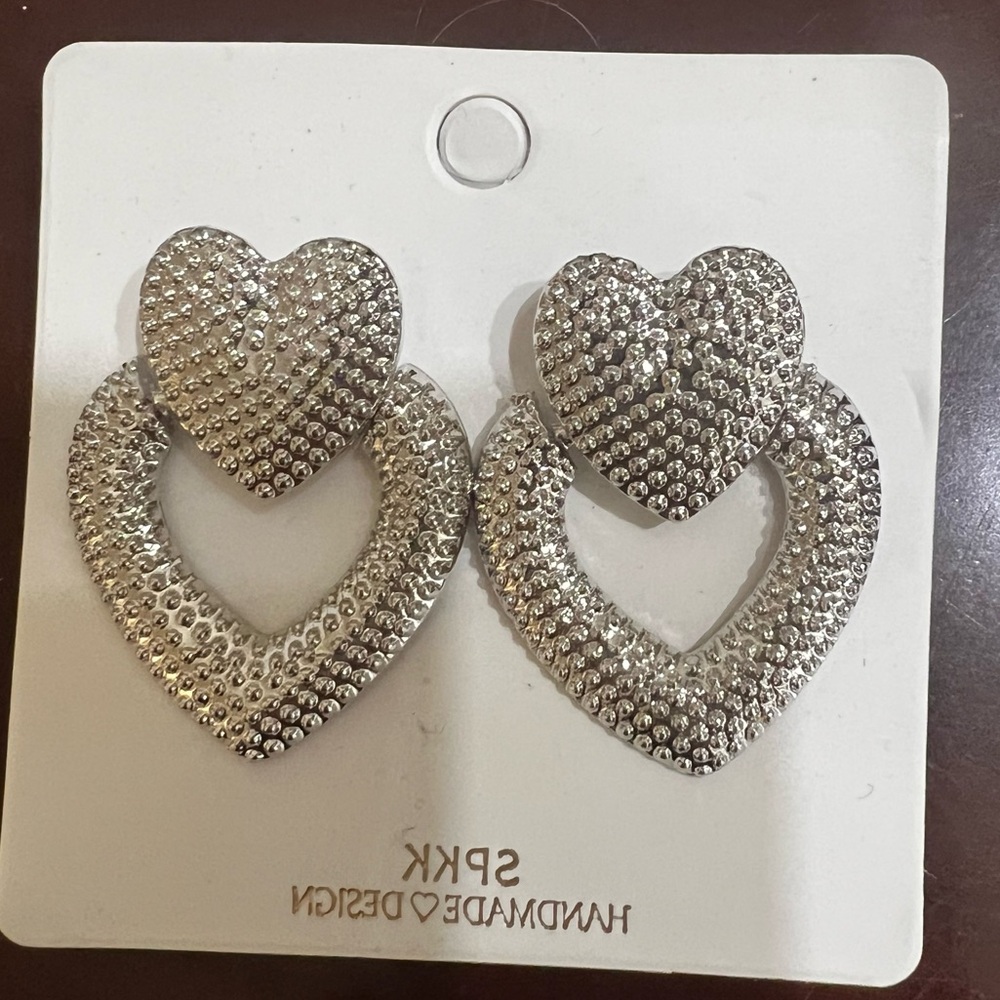 NWT Silver Heart Earrings
